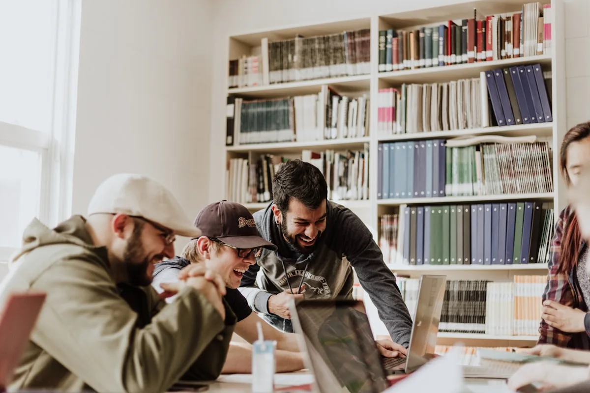 Como a Tutor Virtual Pode Ajudar Você a Concluir seu Curso EAD Sem Estresse